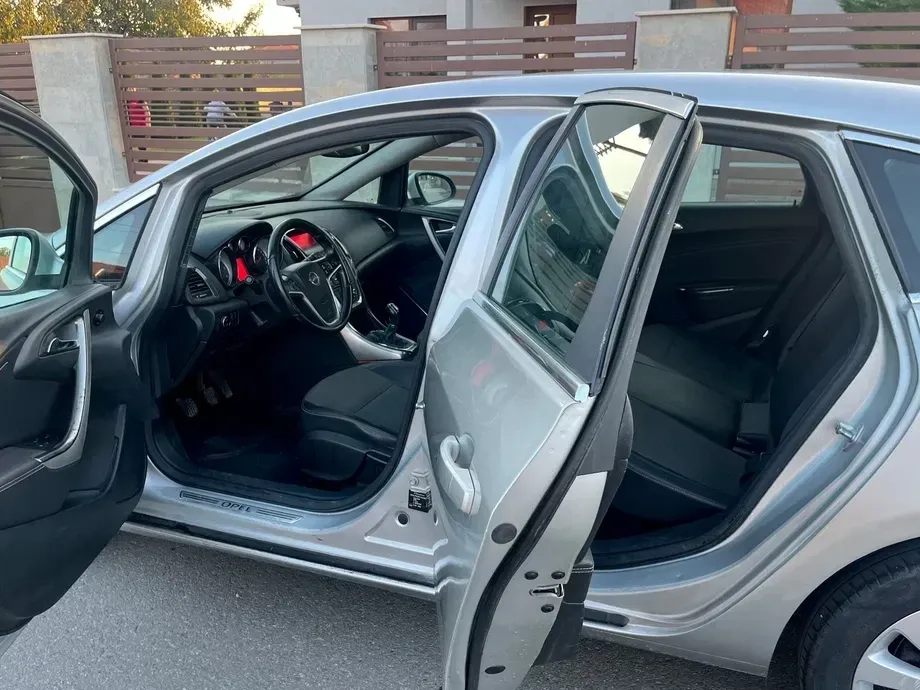 Opel Astra J 1.7 CDTI DPF — imagine 9