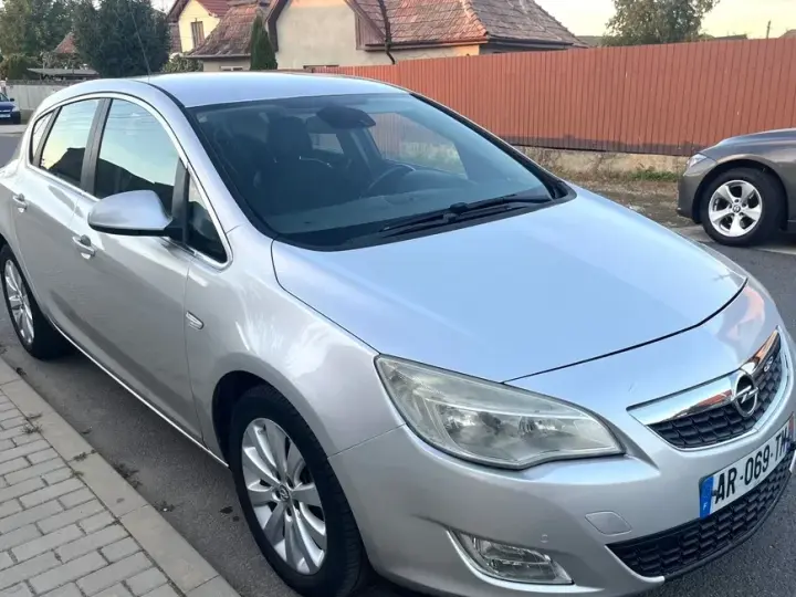 Opel Astra J 1.7 CDTI DPF