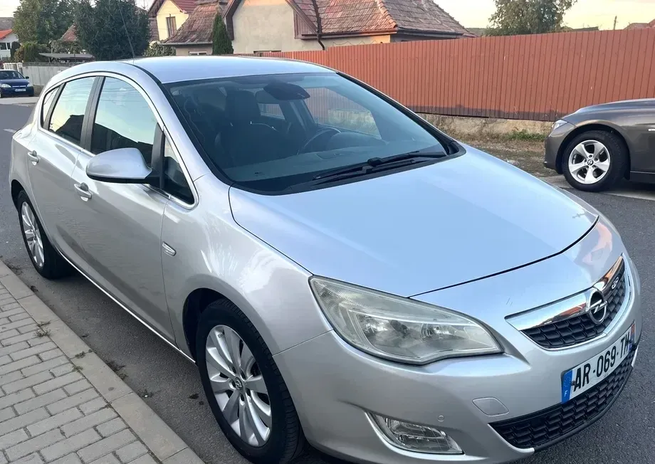 Opel Astra J 1.7 CDTI DPF — imagine 2