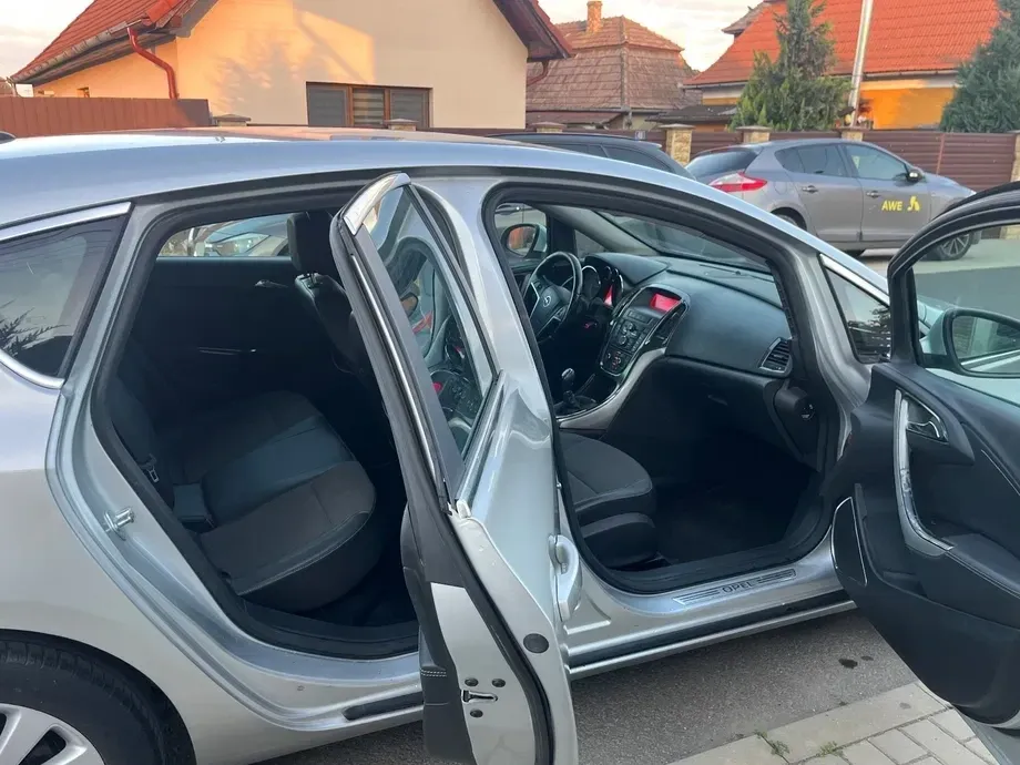 Opel Astra J 1.7 CDTI DPF — imagine 8