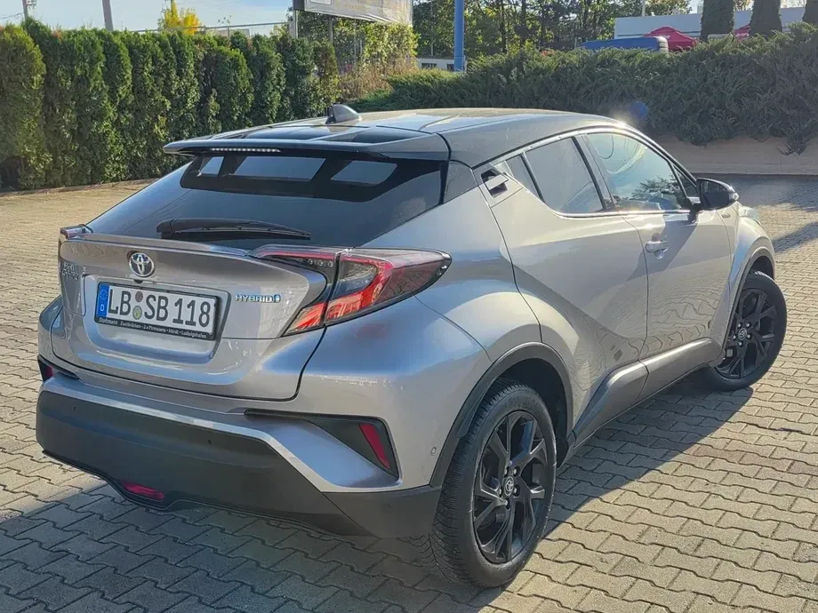 Toyota C-HR Style Selection — imagine 4