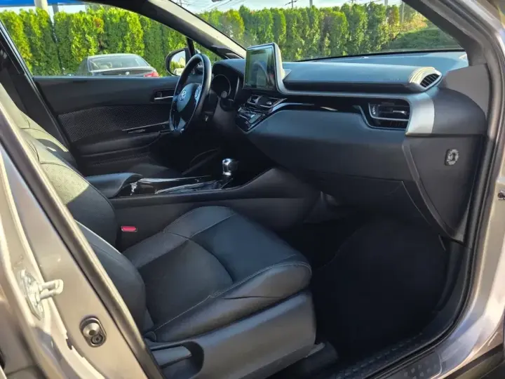 Toyota C-HR Style Selection
