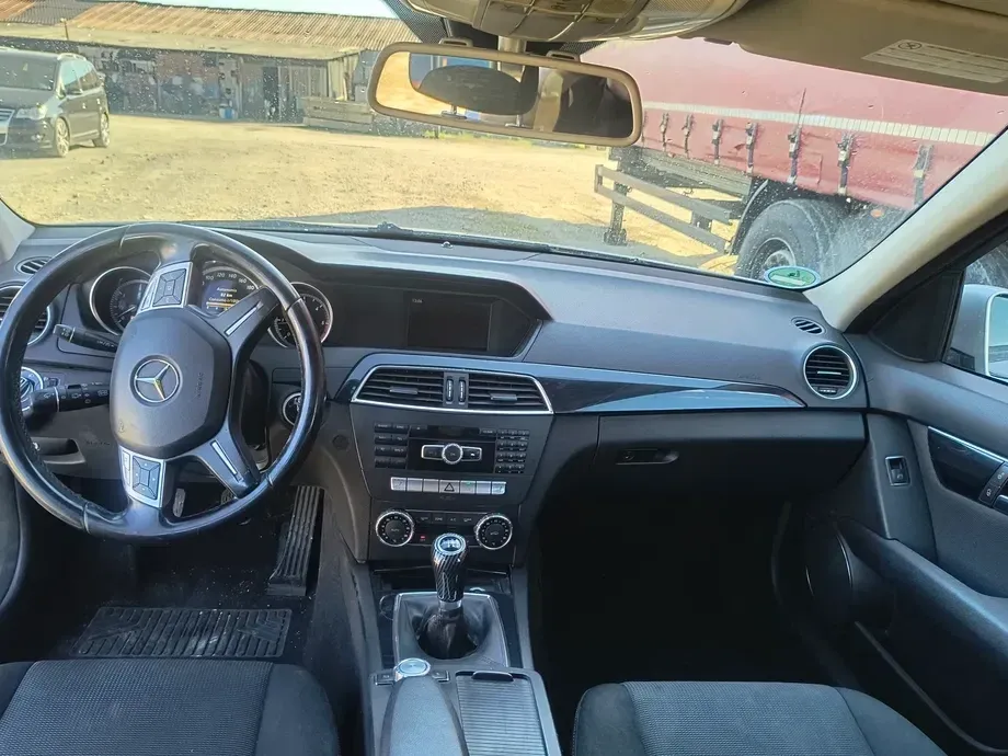 Mercedes-Benz C W204 200 CDI DPF BlueEFFICIENCY — imagine 8