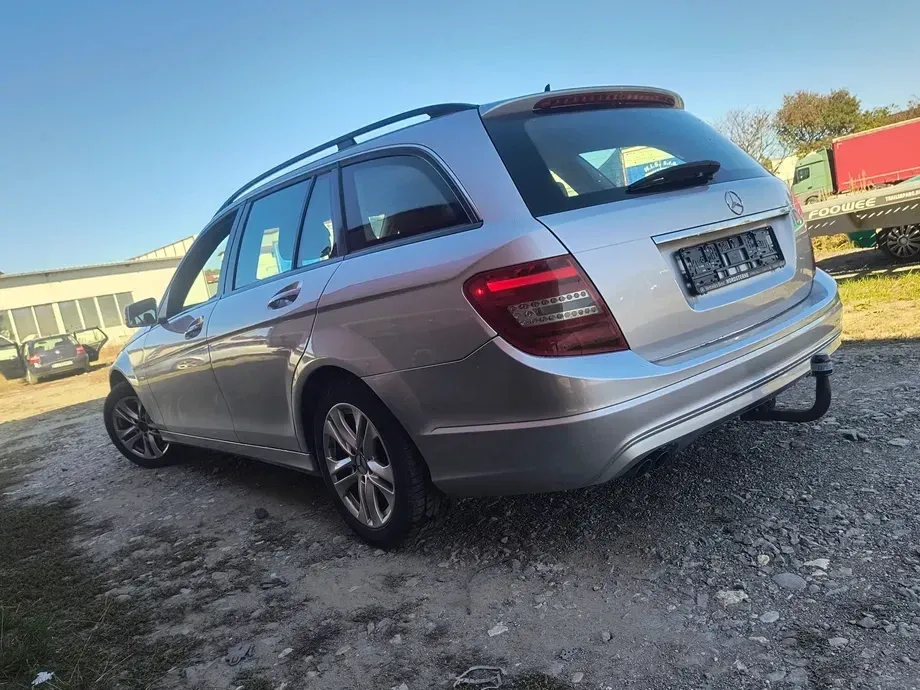 Mercedes-Benz C W204 200 CDI DPF BlueEFFICIENCY — imagine 6
