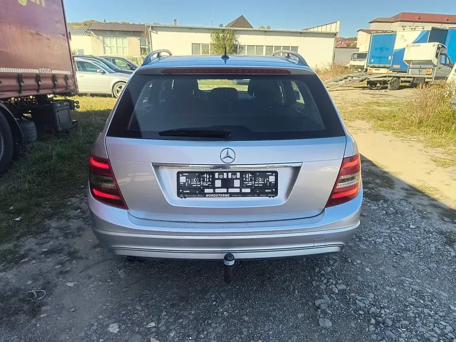 Mercedes-Benz C W204 200 CDI DPF BlueEFFICIENCY — imagine 5