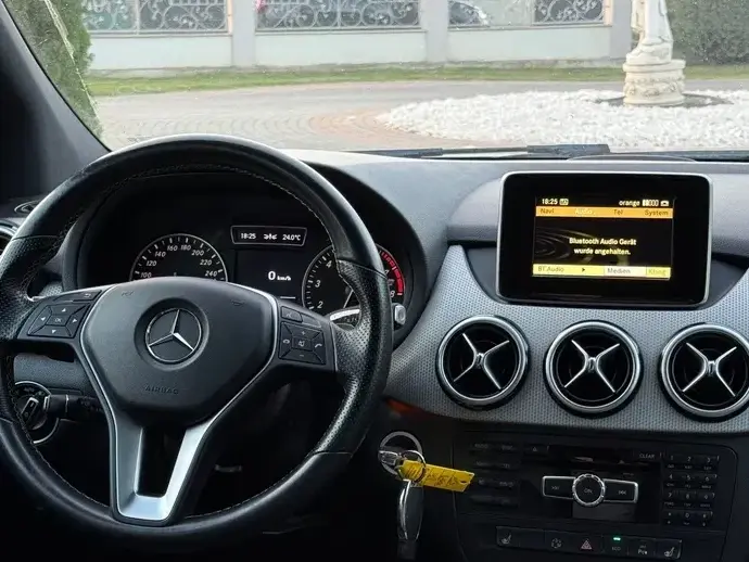 Mercedes-Benz B 200 W246