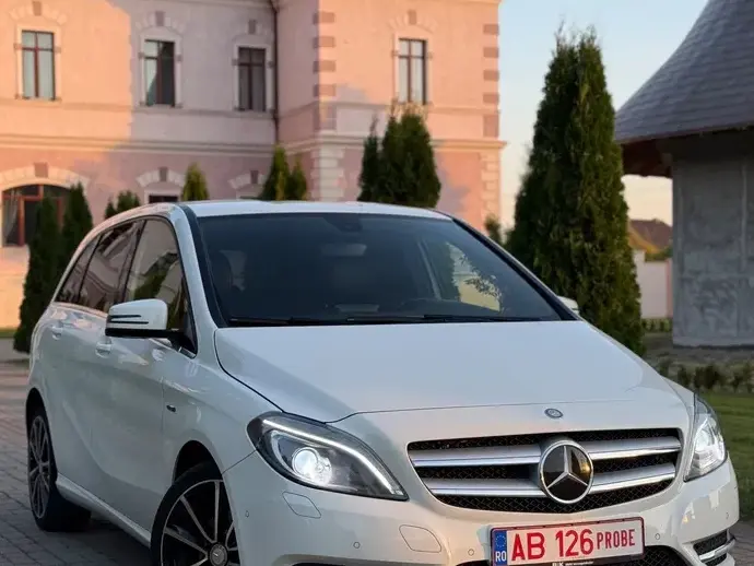 Mercedes-Benz B 200 W246