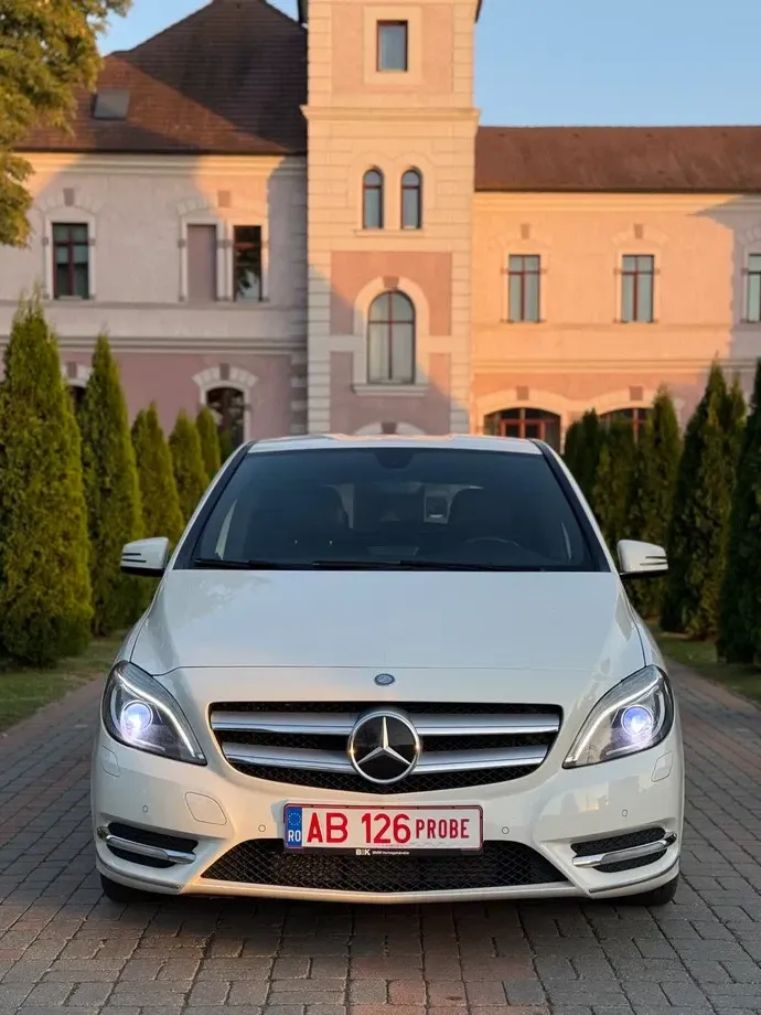 Mercedes-Benz B 200 W246 — imagine 2