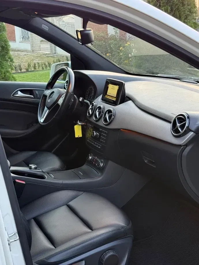Mercedes-Benz B 200 W246 — imagine 10