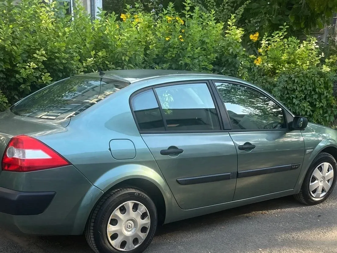 Renault Mégane II II 1.6 Influence — imagine 6