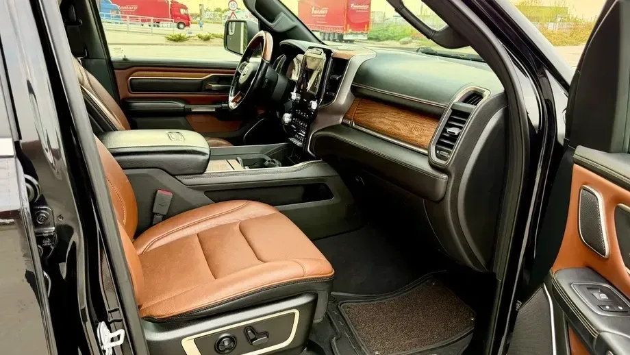 Dodge RAM — imagine 5