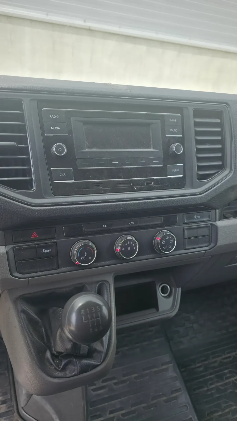 Volkswagen Crafter — imagine 9