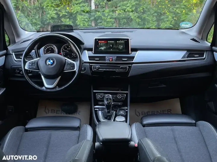 BMW Seria 2 218d Sport-Aut. Sport Line