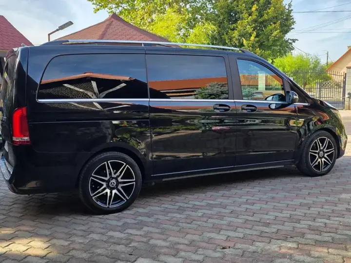 Mercedes-Benz V 250 BlueTEC Aut. Edition 1