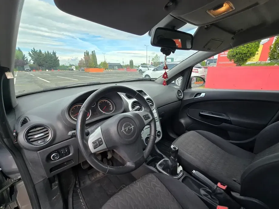 Opel Corsa D — imagine 8