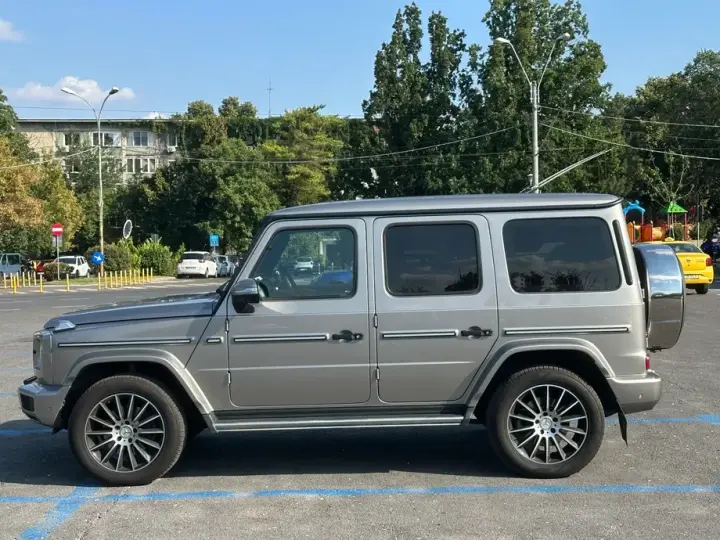 Mercedes-Benz G W483