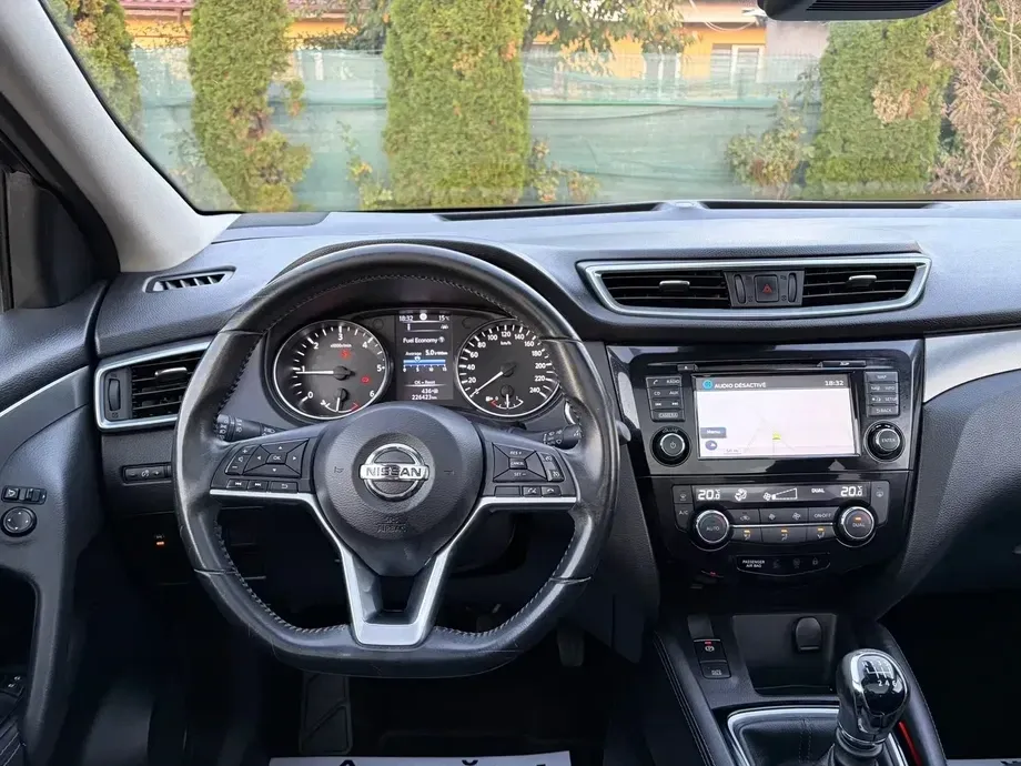 Nissan Qashqai II 1.5 DCI Start/Stop N-Connecta — imagine 10