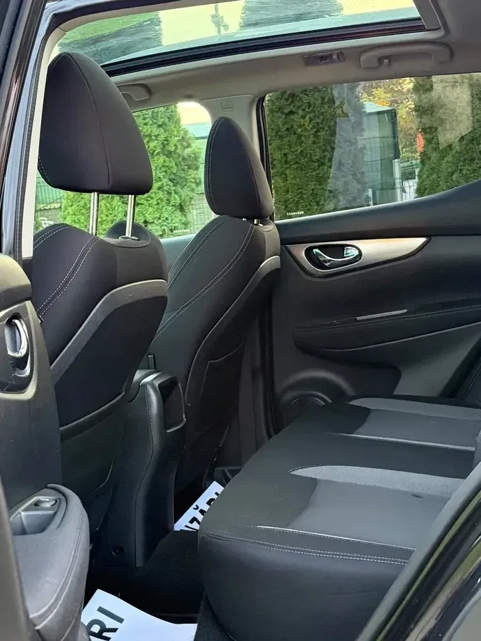 Nissan Qashqai II 1.5 DCI Start/Stop N-Connecta — imagine 8