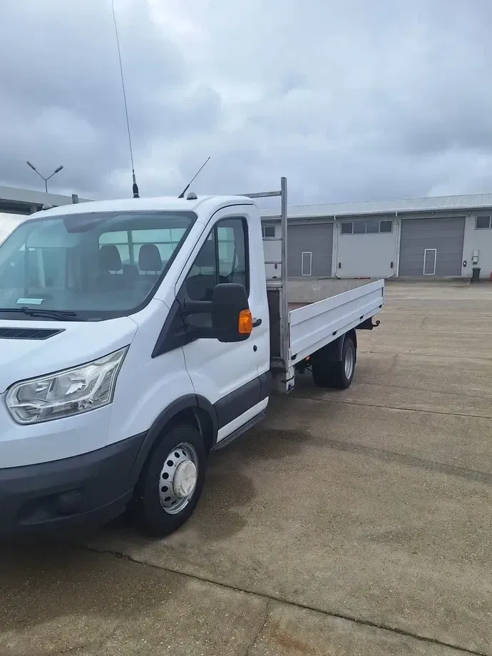 Ford Transit — imagine 3