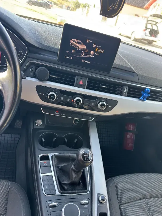 Audi A4 Avant B9 — imagine 8