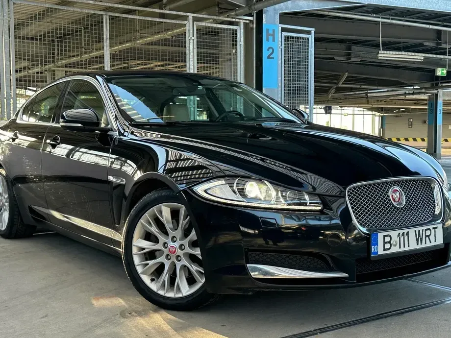 Jaguar XF 2.2D Premium Luxury — imagine 3