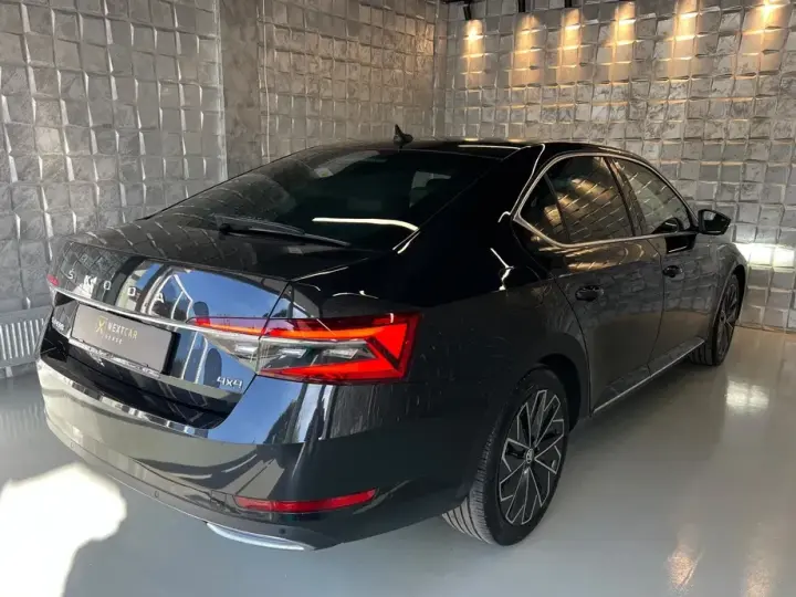 Škoda Superb III 2.0 TDI 4X4 DSG L&K