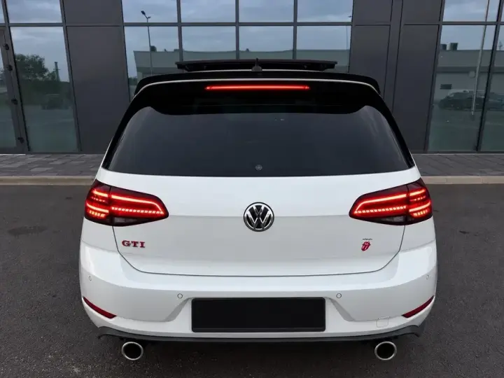 Volkswagen Golf VII GTI 2.0 TSI OPF DSG Performance