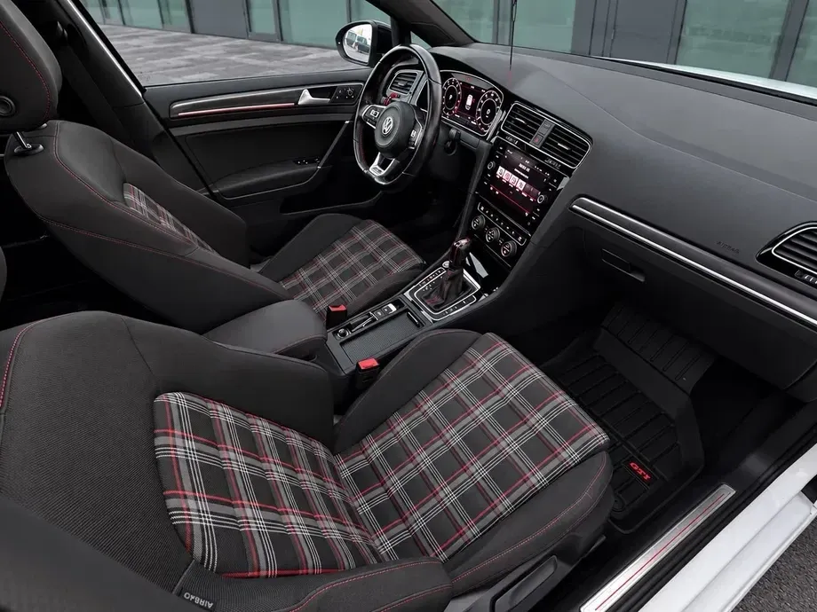 Volkswagen Golf VII GTI 2.0 TSI OPF DSG Performance — imagine 8