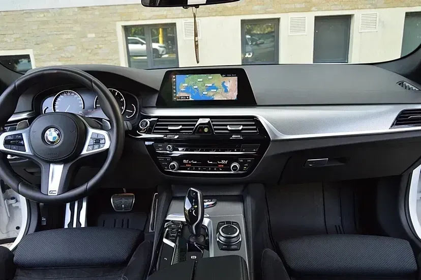 BMW Seria 5 G30/G31 520d Aut. M Sport Edition — imagine 2