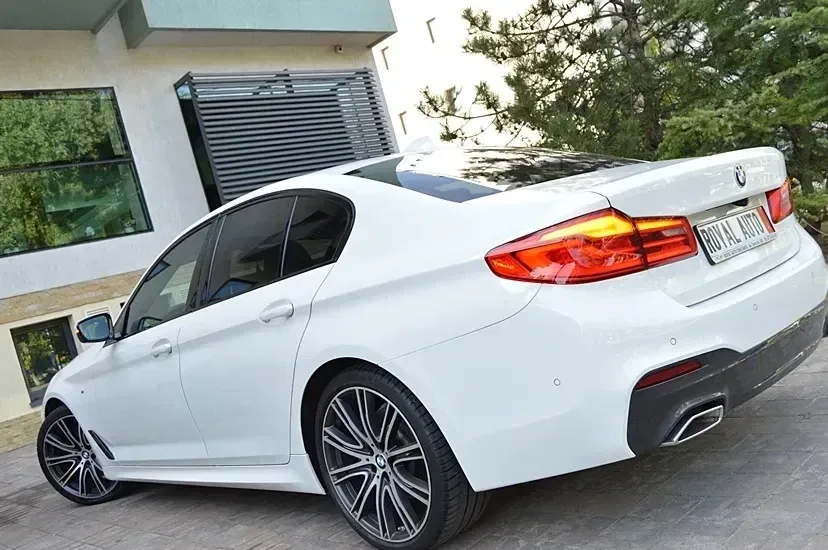 BMW Seria 5 G30/G31 520d Aut. M Sport Edition — imagine 7