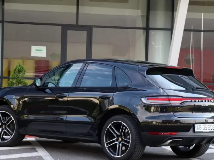Porsche Macan Standard