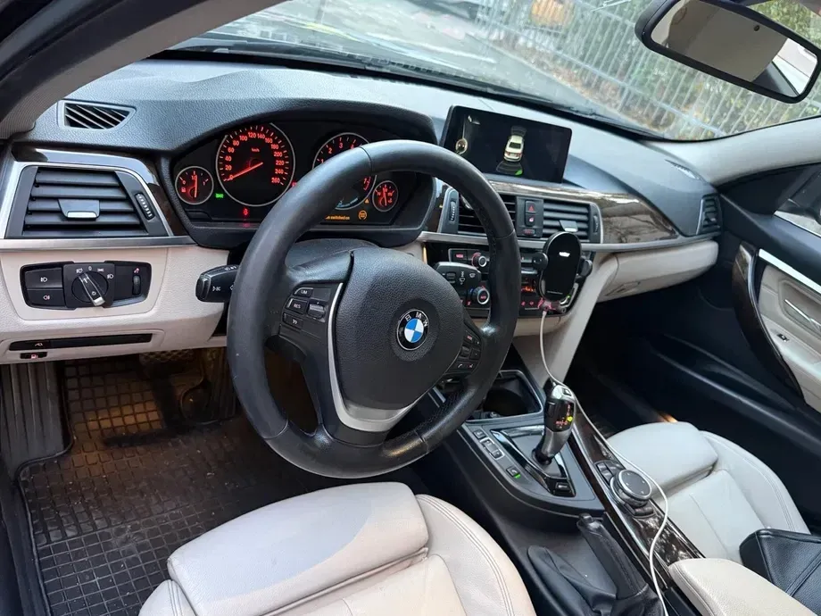 BMW Seria 3 F30/F31/F34 — imagine 3