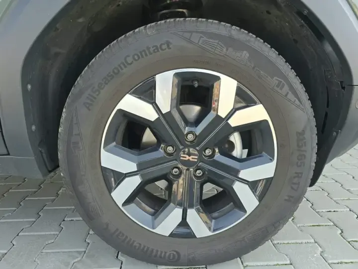 Dacia Duster III TCe 130 4X4 MHEV Extreme