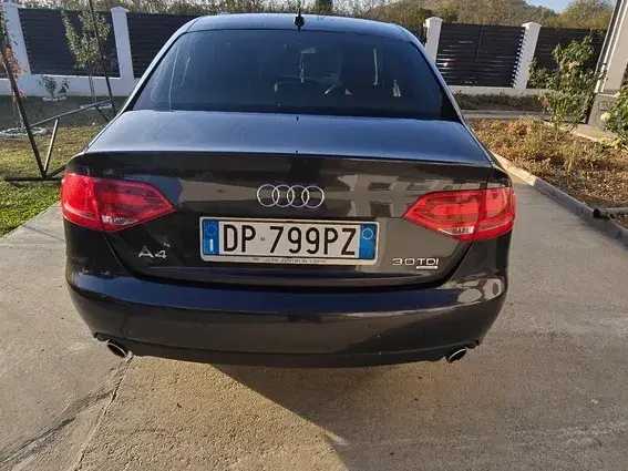 Audi A4 Limuzina B8 3.0 TDI Quattro