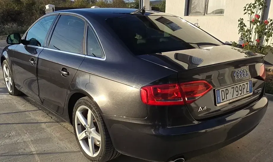 Audi A4 Limuzina B8 3.0 TDI Quattro — imagine 6