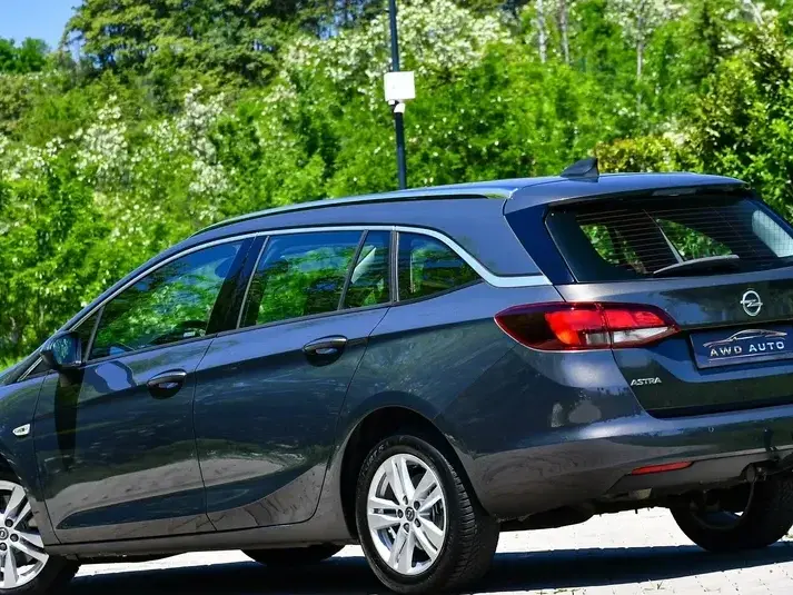 Opel Astra K 1.6 D Edition