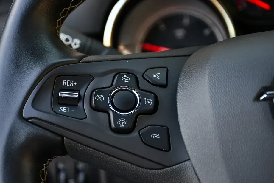 Opel Astra K 1.6 D Edition — imagine 9
