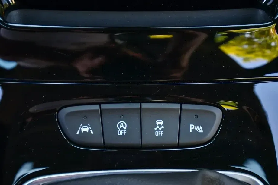 Opel Astra K 1.6 D Edition — imagine 6