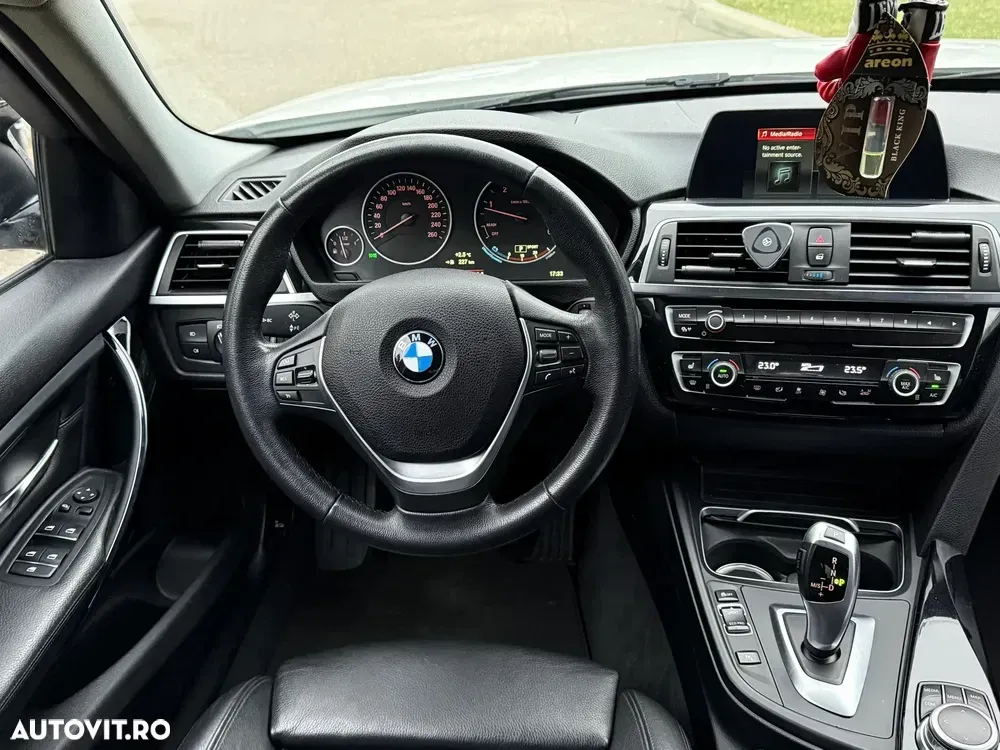 BMW Seria 3 F30/F31/F34 [2011 - 2019] — imagine 2