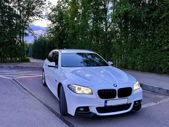 BMW Seria 5 F10/F11/F07 [2010 - 2017] 520d xDrive Aut.