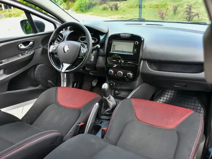 Renault Clio IV dCi 75 Expression