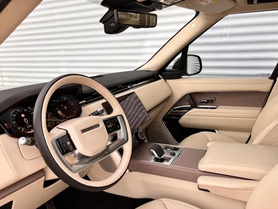 Land Rover Range Rover V 3.0 I6 D350 MHEV HSE — imagine 6