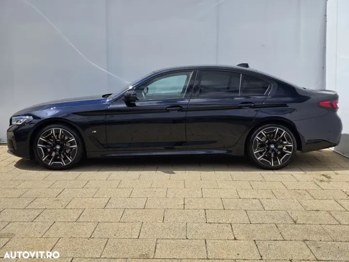 BMW Seria 5 530i xDrive AT MHEV