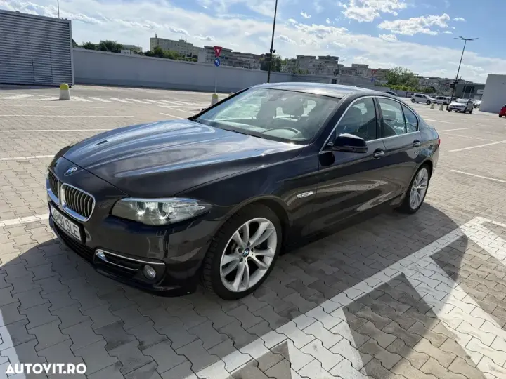 BMW Seria 5 F10/F11/F07 [2010 - 2017] 520d Aut.