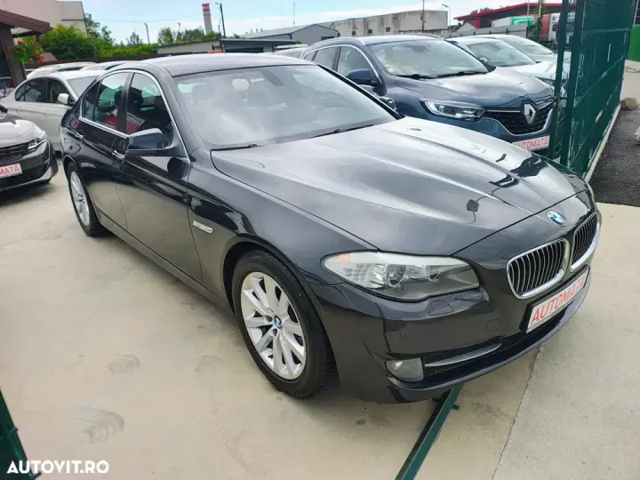 BMW Seria 5 F10/F11/F07 [2010 - 2017] 520d Aut. Luxury Line