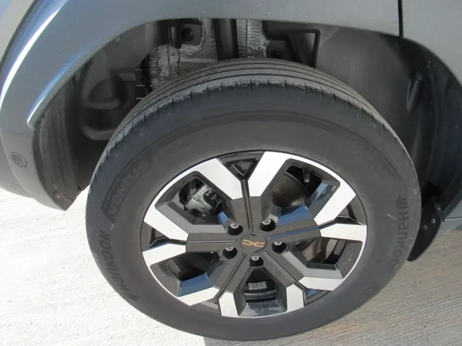 Dacia Duster III HEV 140 Extreme — imagine 8