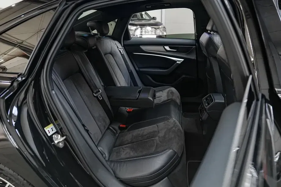 Audi A6 C8 55 TFSI e quattro S tronic S line — imagine 9