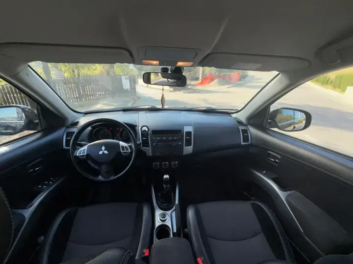 Mitsubishi Outlander II