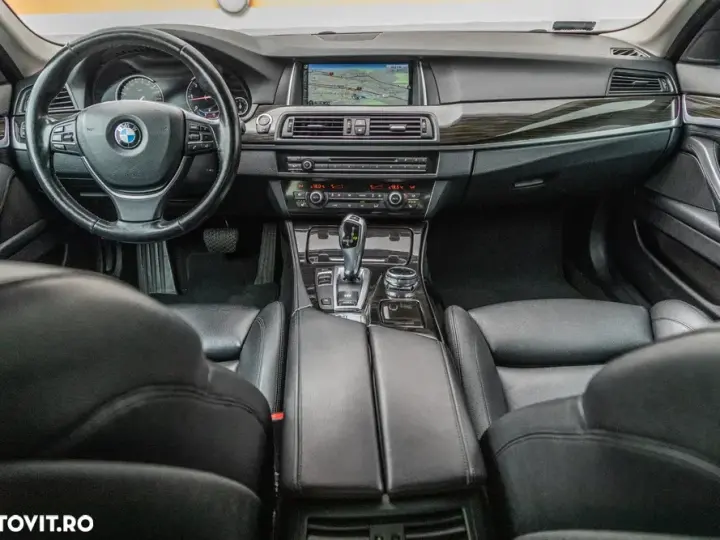 BMW Seria 5 F10/F11/F07 [2010 - 2017] 520d Aut. Luxury Line