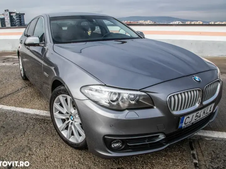 BMW Seria 5 F10/F11/F07 [2010 - 2017] 520d Aut. Luxury Line
